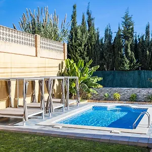Sun, Relax, Climatized Pool & Steps To The By Mellow Villa Velez Malaga